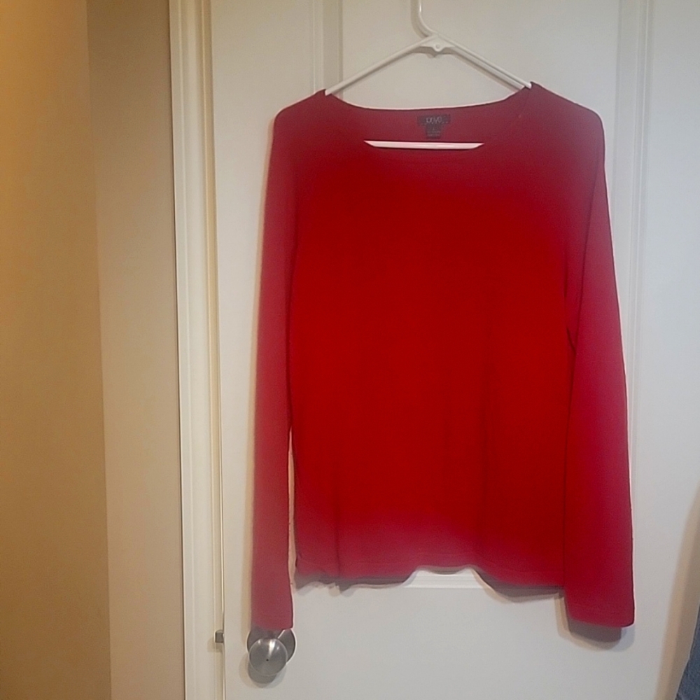 Red cashmere sweater